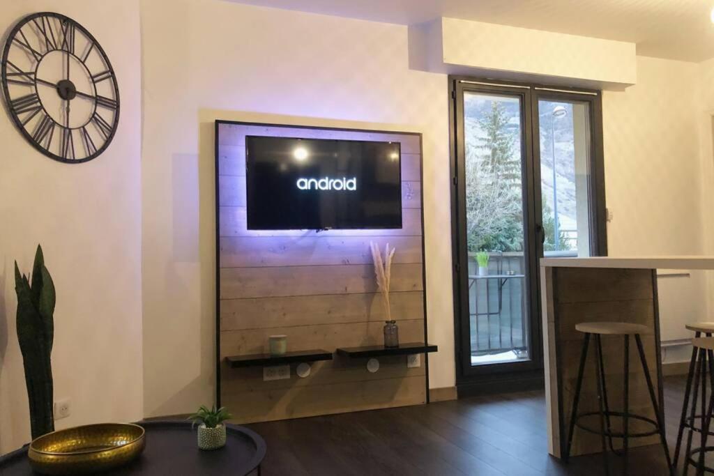 Appartement Cosy Proche De La Gare Saint-Jean-de-Maurienne Eksteriør bilde